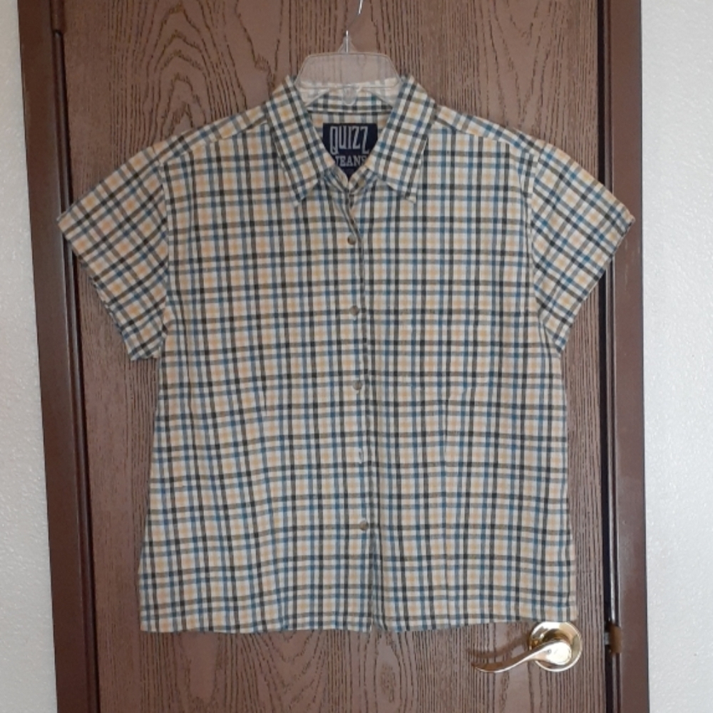 Juniors Button up tee
